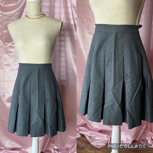 Vintage Dresses & Skirts - Vintage y2k Grey School Girl Style Pleated Skirt size m/L